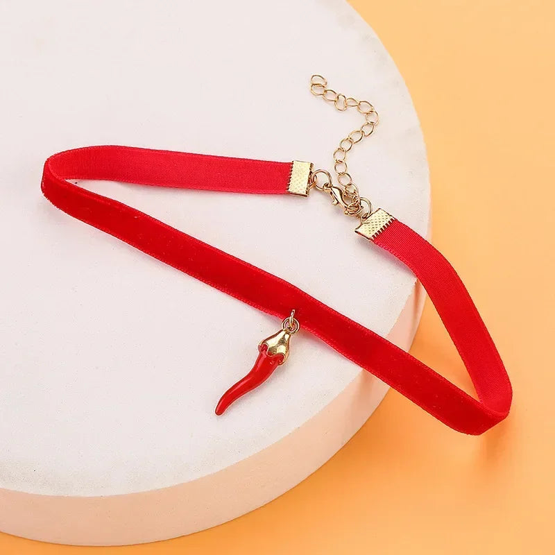 Girocollo in Velluto Nero con Perla – Collana Corta Vintage per Donna