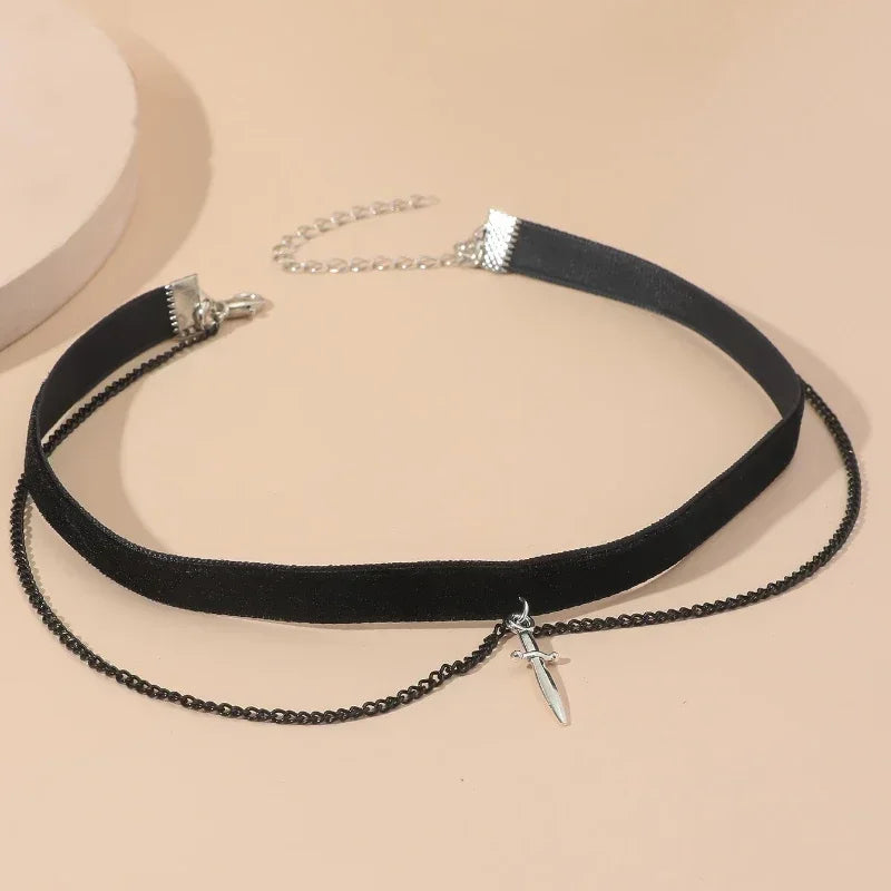 Girocollo in Velluto Nero con Perla – Collana Corta Vintage per Donna