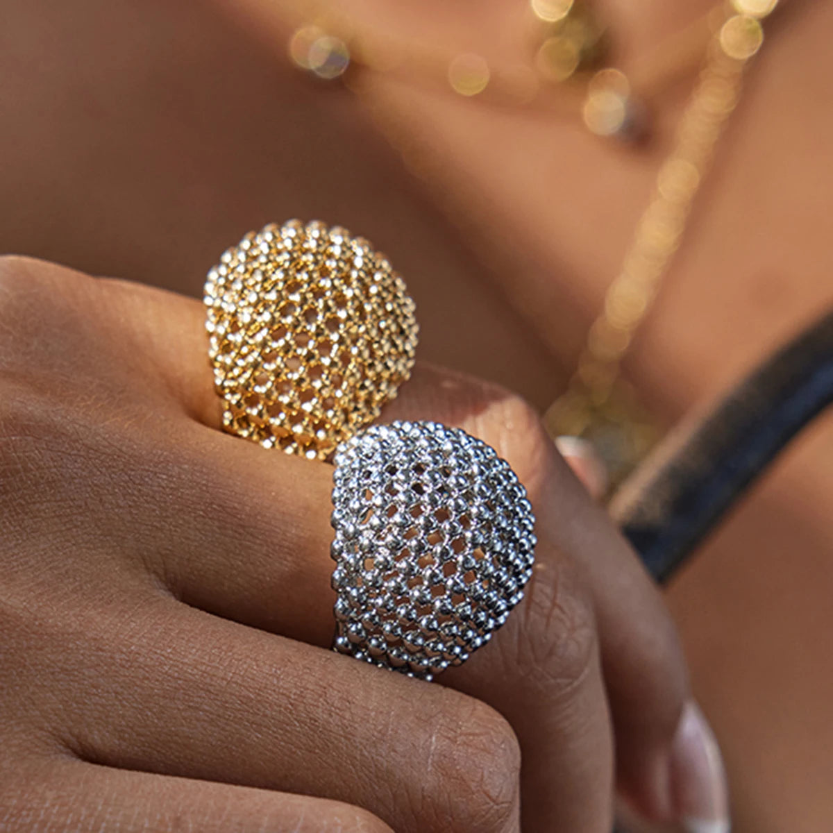 Anello Geometrico in Acciaio Inossidabile Placcato Oro 18K – Stile Elegante da Donna