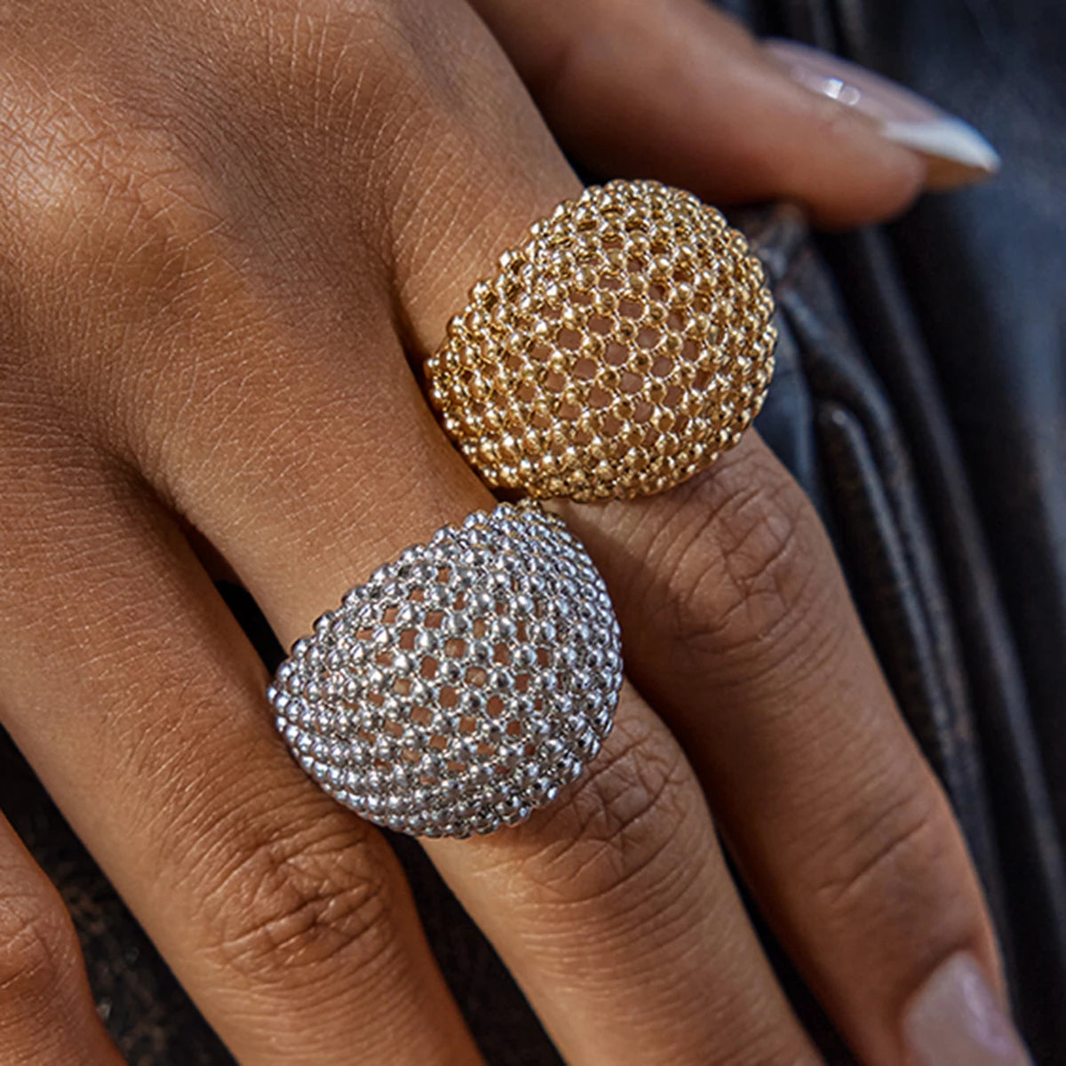 Anello Geometrico in Acciaio Inossidabile Placcato Oro 18K – Stile Elegante da Donna