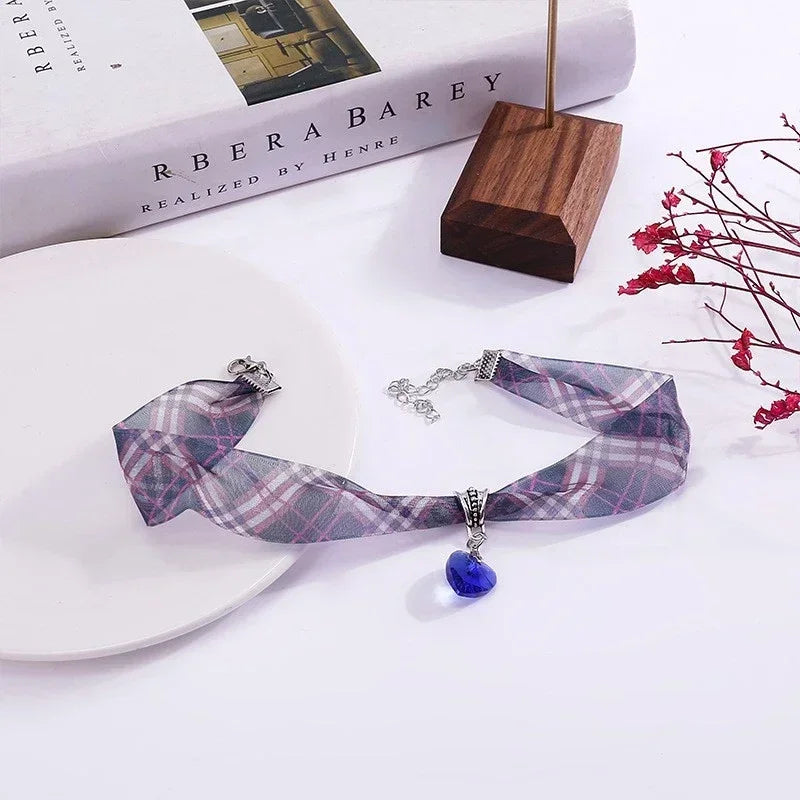 Girocollo in Velluto Nero con Perla – Collana Corta Vintage per Donna