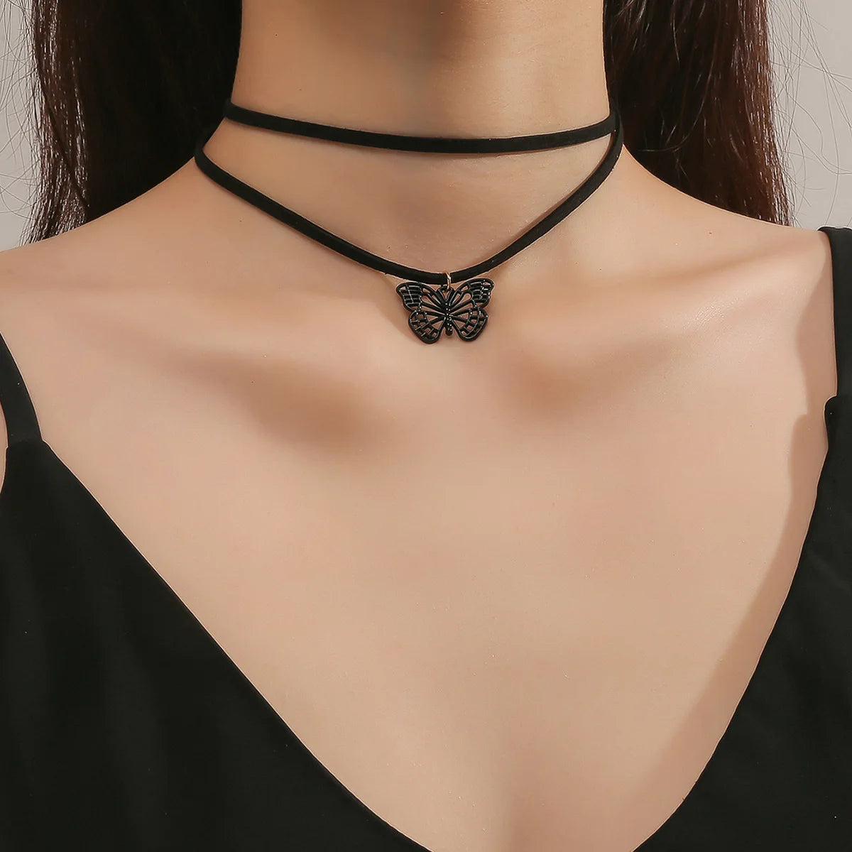 Girocollo in Velluto Nero con Perla – Collana Corta Vintage per Donna